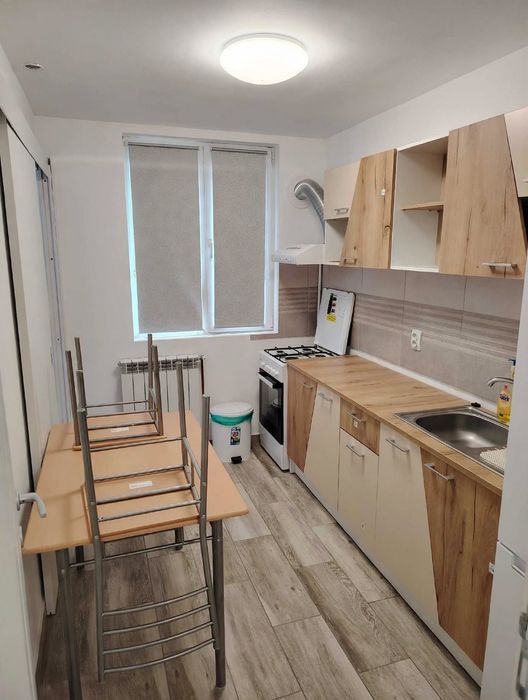 Vând apartament modern cu 2 camere zona centrala , Parter, complet renovat