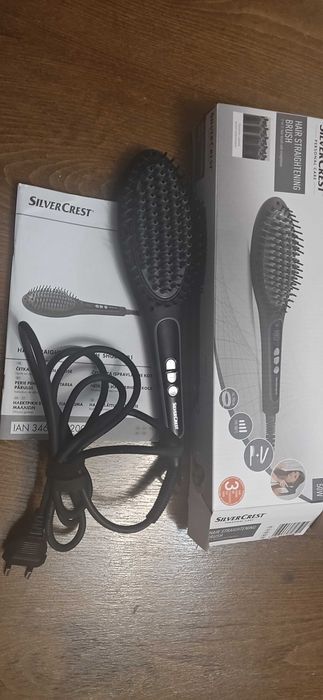 Продавам четка за изправяне на коса SILVERCREST