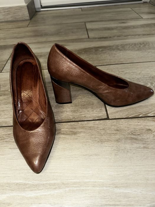 Pantofi de piele Hispanitas