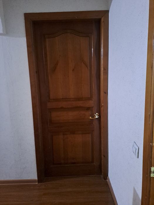 Продам межкомнатные двери