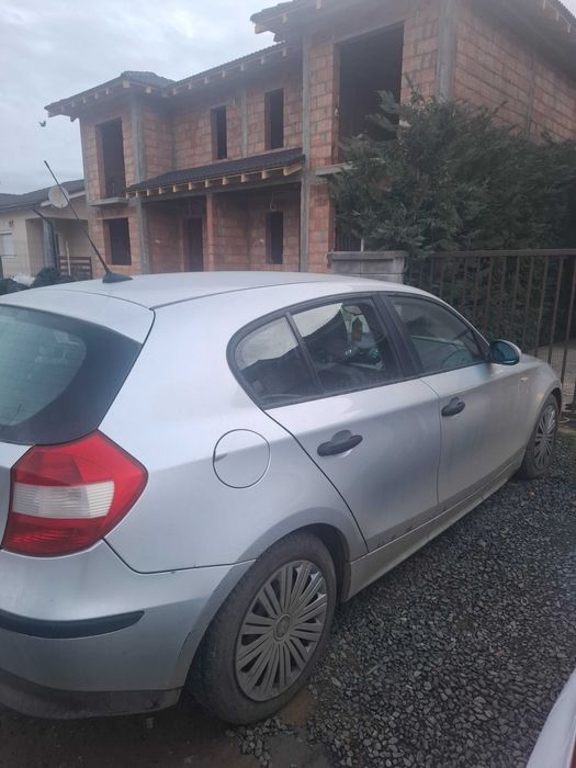 Vand bmw 116i inca functional