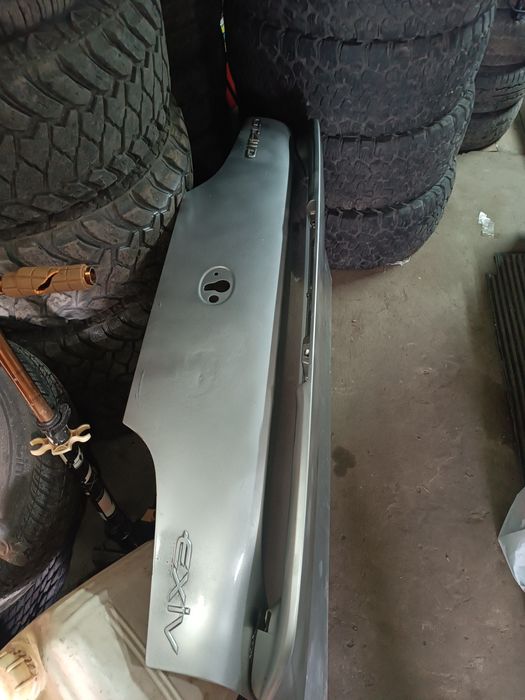 Крышка багажника тоета exiv