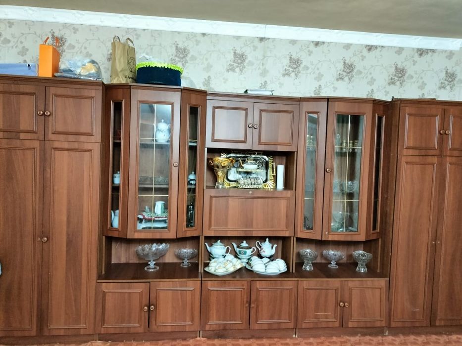 Продам стенку недорого