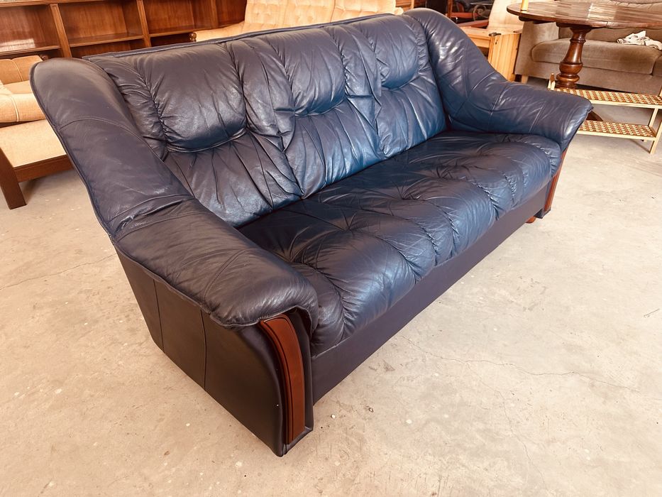 Винтидж кожен диван – италиански дизайн, Natuzzi style, внесен от Швеция