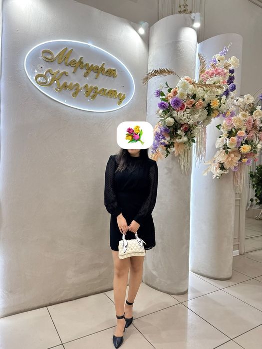 Продается дайсон и платья