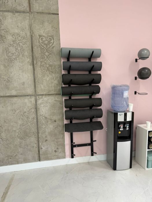 Распродажа инвентарей, Зеркал и шкафчики