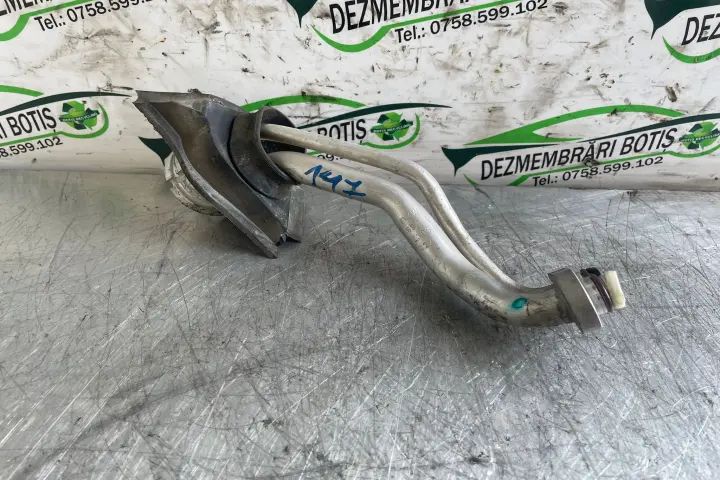 Conducta AC BMW Seria 3 2001 320d MT (136 hp)