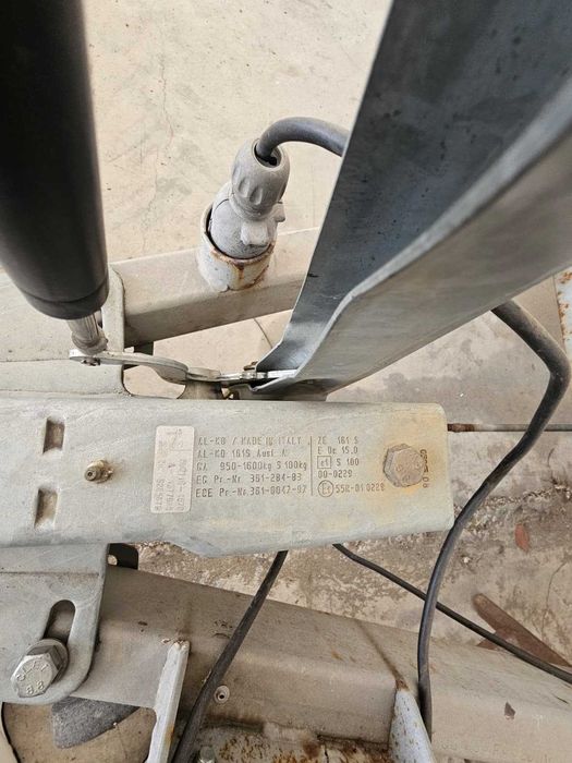 Barca cu motor- avariate