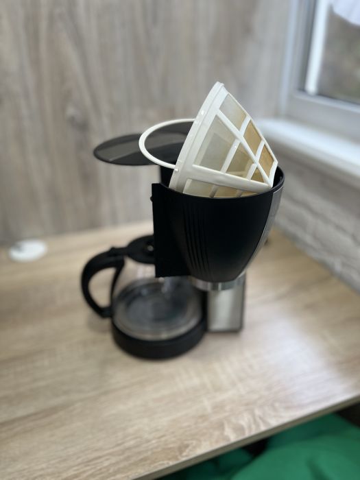 Продам кофеварку Vitek