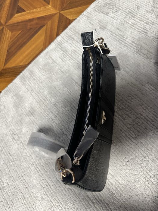 Geanta de umar guess