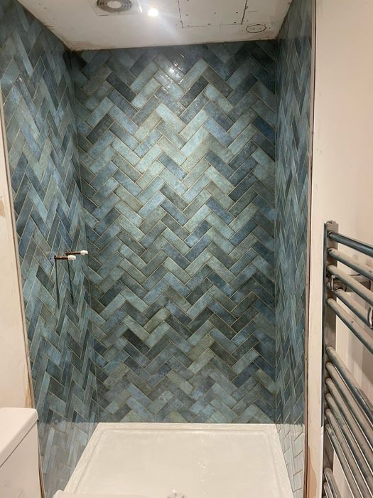 Faianțar Cu Experiență Internațională