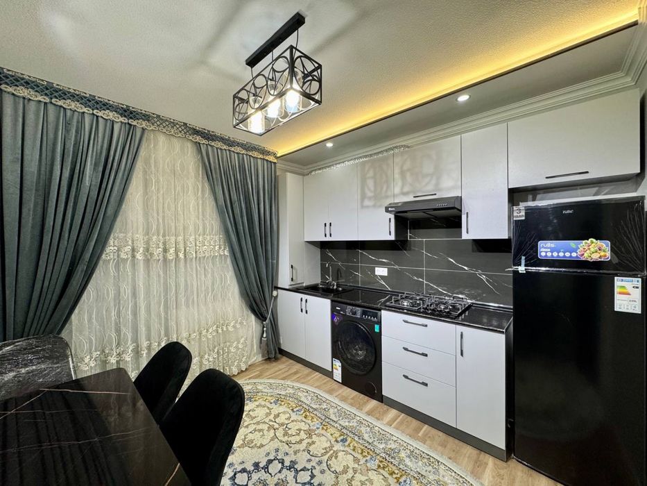 Продается 2х комнатная кв. 2й этаж. Согдиана, Мечеть.