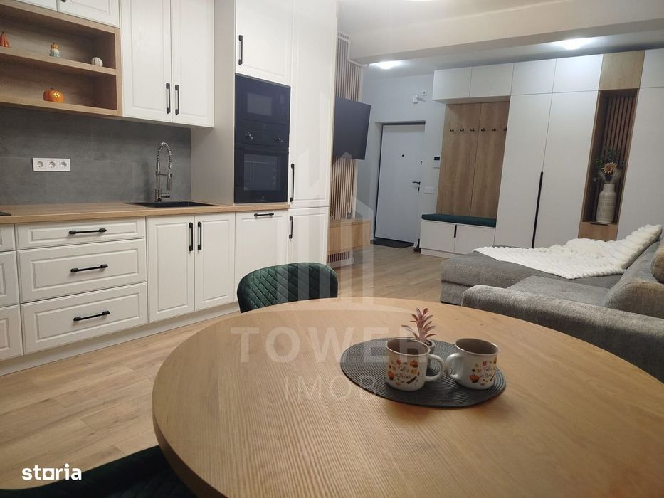Apartament modern de închiriat, cu balcon și loc de parcare