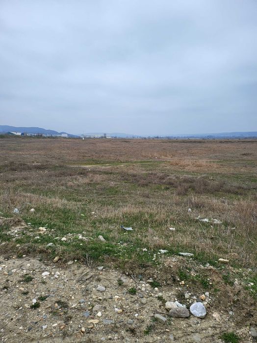 Teren intravilan de vanzare Maracineni