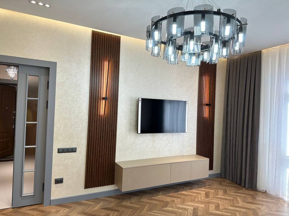 НОВОСТРОЙКА 
ЖК Парисен
Яккасарайский район
Ор.р: Мукимий мост

Комнат