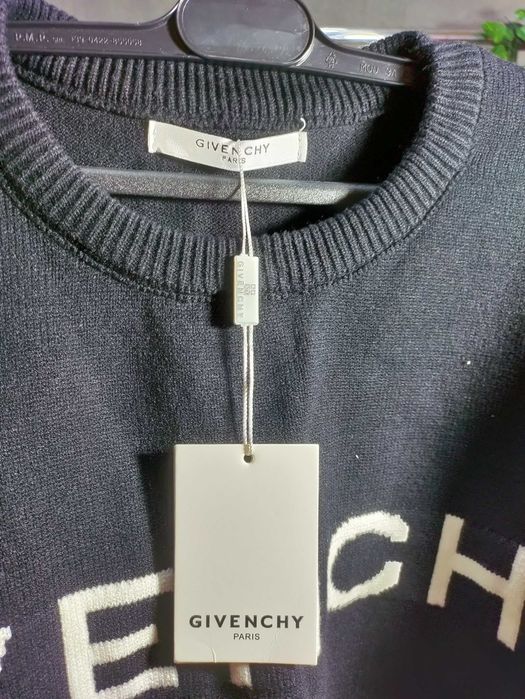 Pulover Givenchy marimea XL