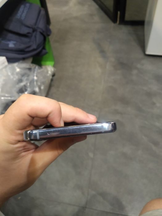 Срочно продается Samsung zflip 4 8/256