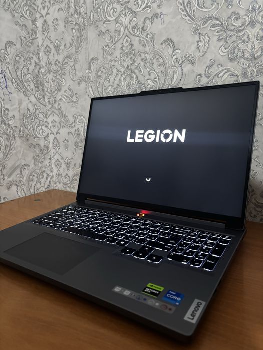Lenova Legion 5 16IRX9