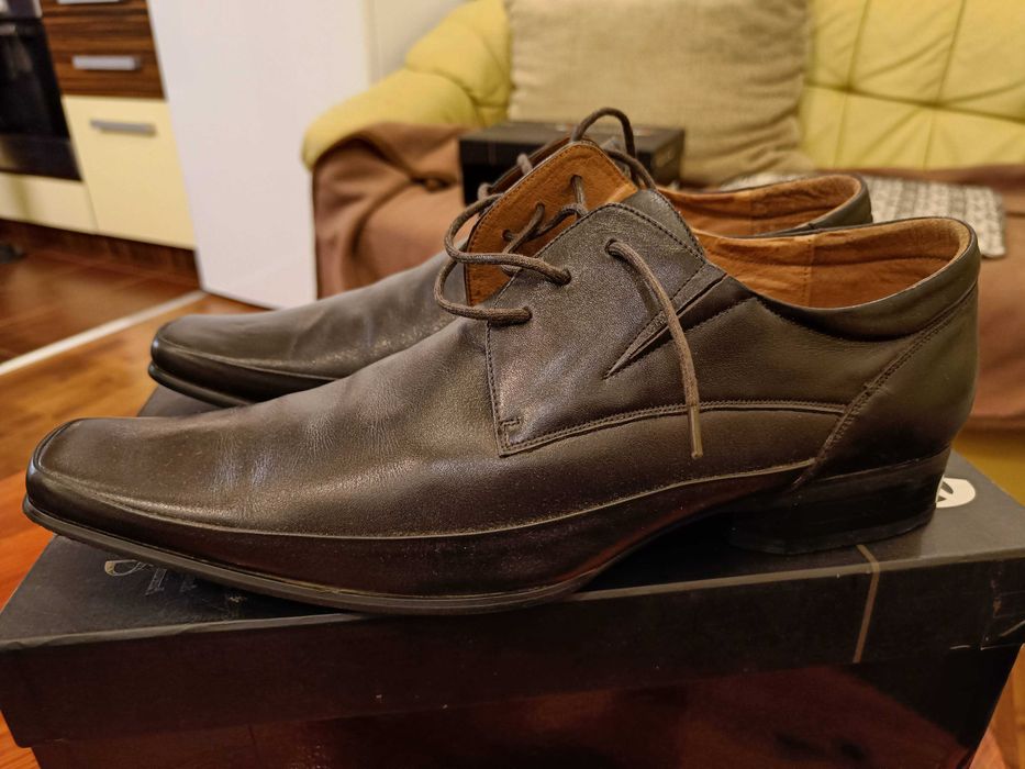 Vand pantofi maro inchis piele naturala barbati