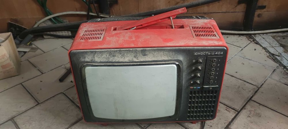 Телевизор Юнасть 406 B