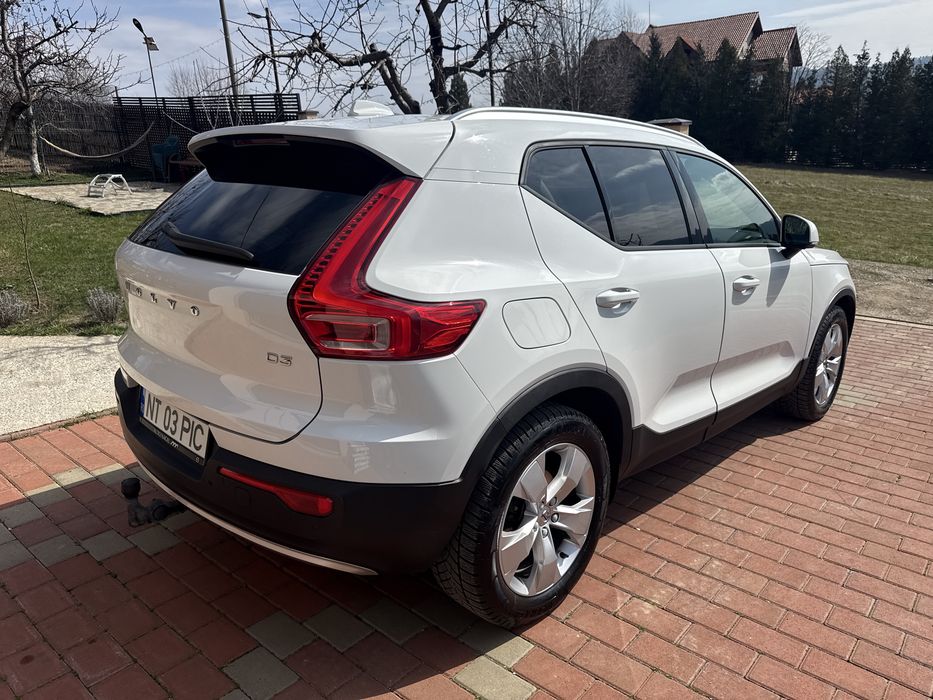 VOLVO XC40 2019 — imagine 12