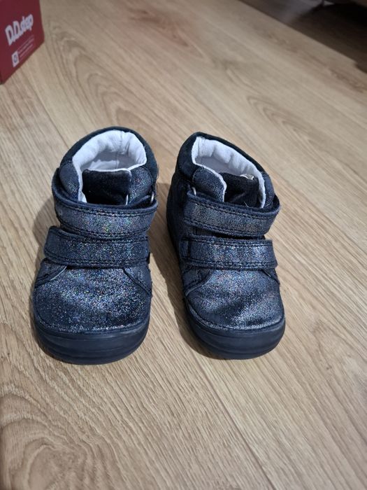 Ghete piele primavara-toamna marime 22 negre fete D.D.step