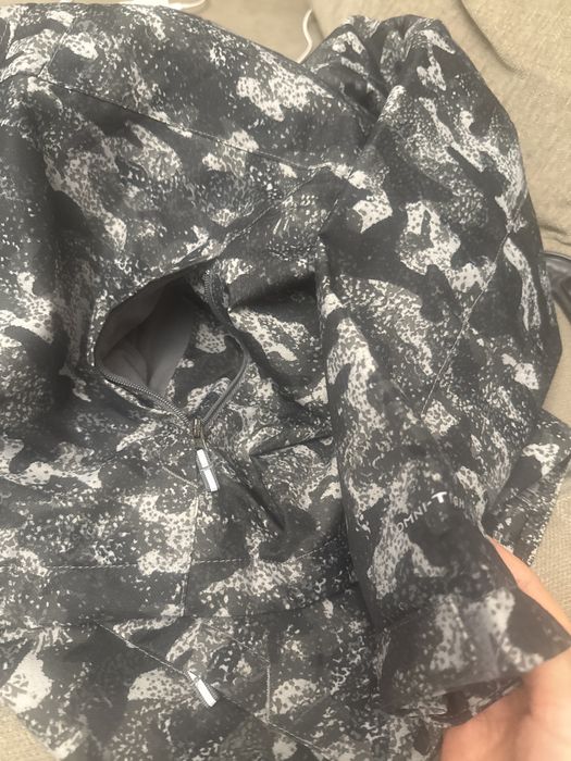 Куртки Columbia, River Island Zara