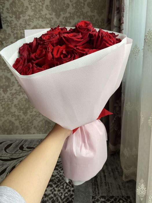 Продам 33шт красных роз 6 тыс