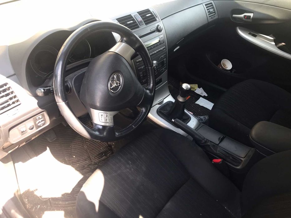 Toyota Corolla E140 1.4d4d 90к.с. седан на части