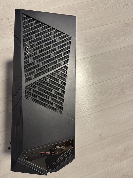 Продавам компютър ГЕЙМЪРСКИ