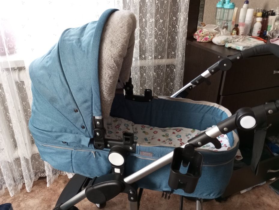 Коляска трансформер 2 в 1 белеко