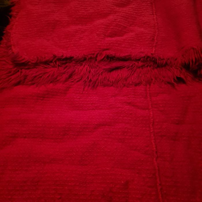 Реснач (Китеник ) за спалня Червен и Бял