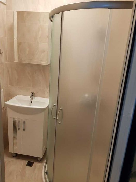 Дава се под наем Двустаен апартамент в Бургас, Славейков - 60 кв.м за 185 € - Снимка #1