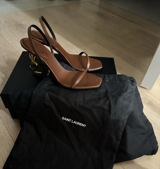 Босоножки Saint Laurent