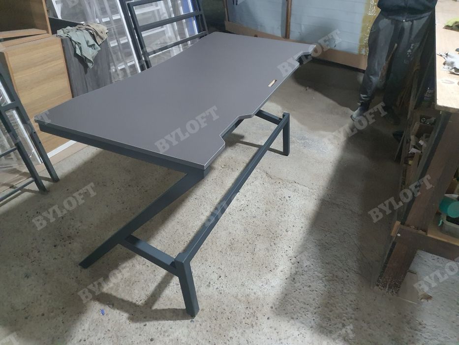 Стол компьютерный ФОКУС, Игровой компьютерный стол