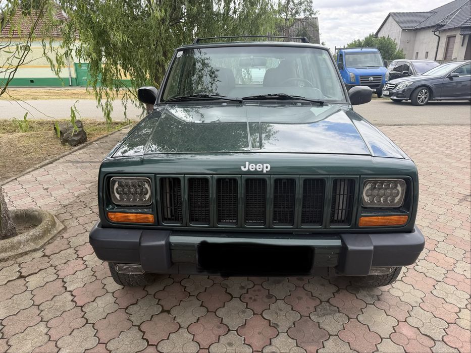 Jeep Cherokee XJ,2,5D