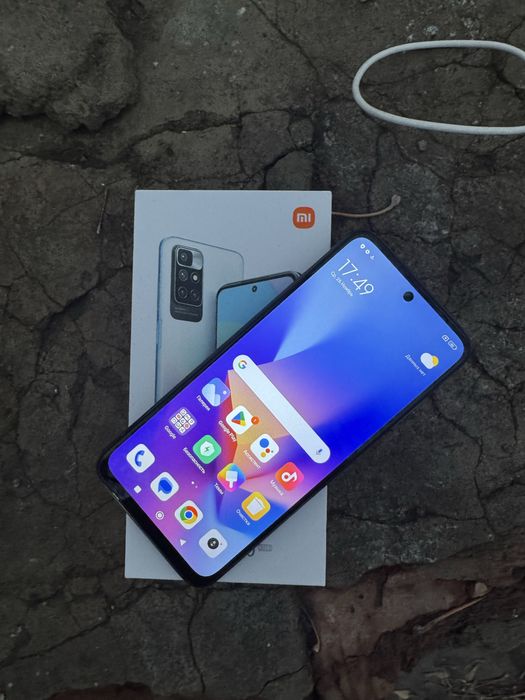 Продам редми10 в идеальном состоянии