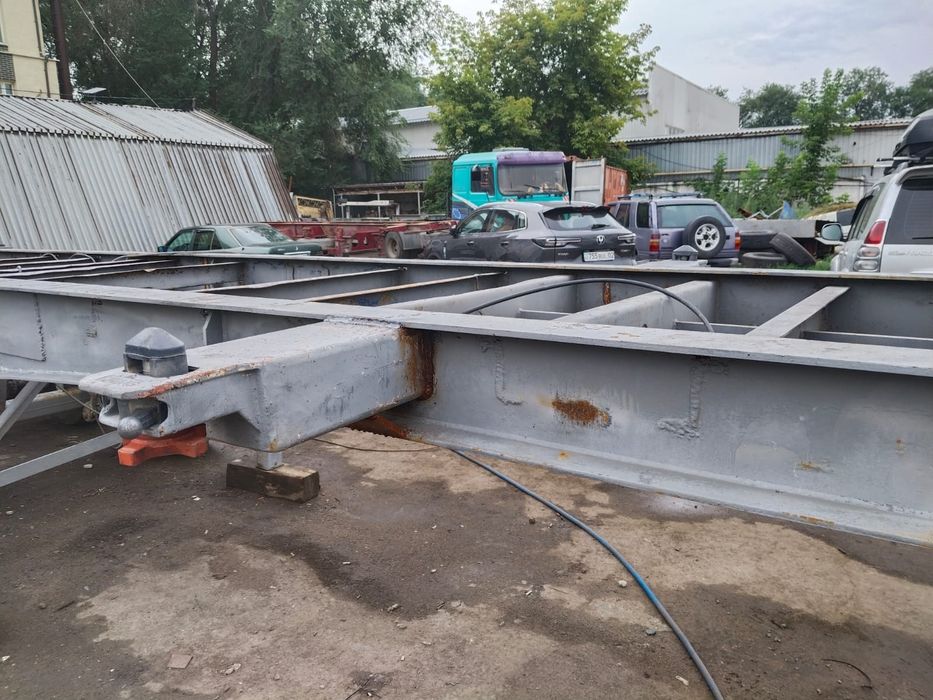 Контейнеровоз прицеп