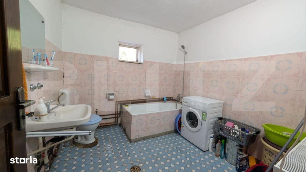 Casa individuala, 75 mp, teren 2180 mp, 2 fronturi stradale, zona Puci