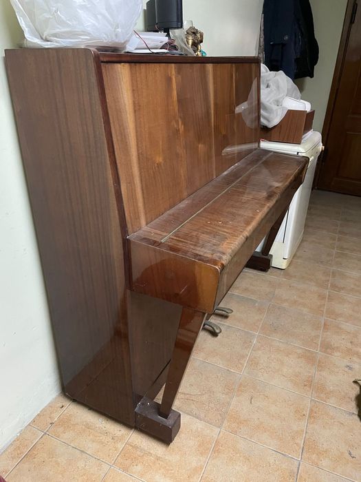 Продаю пианино