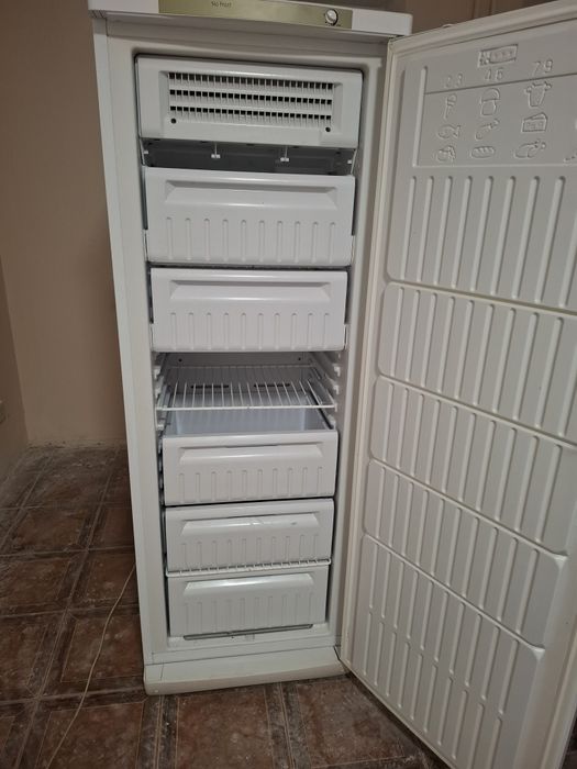 Морозильник Indesit