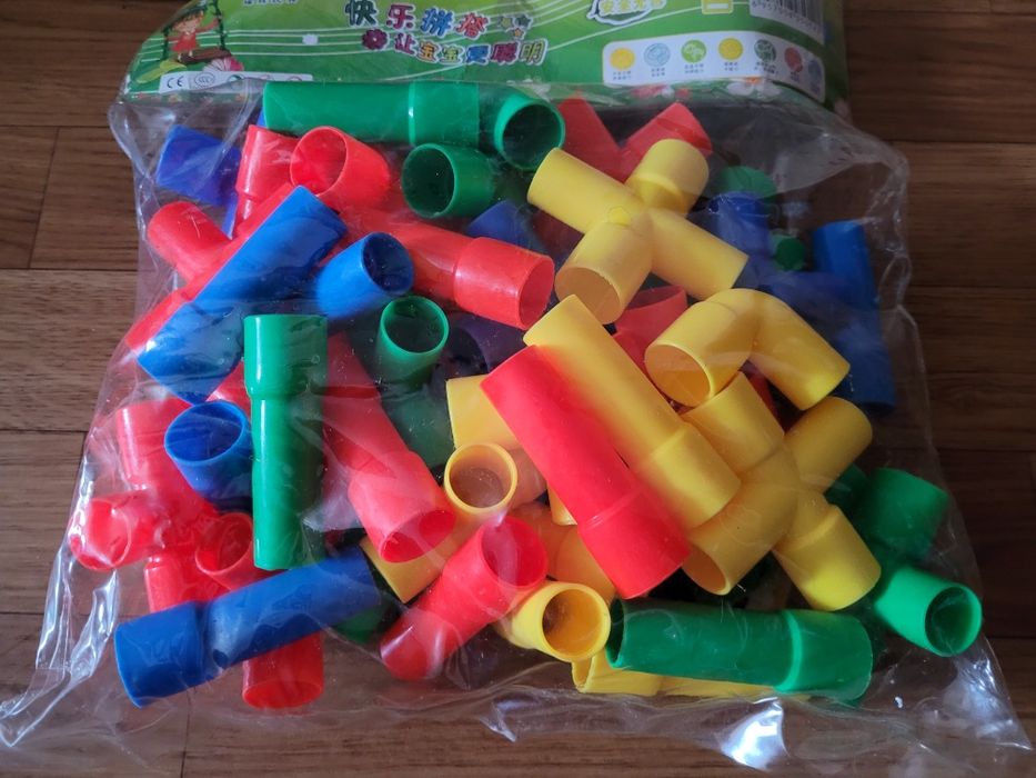 детский конструктор соломка. конструктор для дошкольников. конструктор из трубочек. пластмассовые трубочки для поделок. конструктор из трубок для детей.