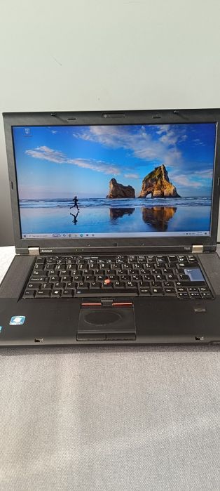 Продавам лаптоп Lenovo  T520