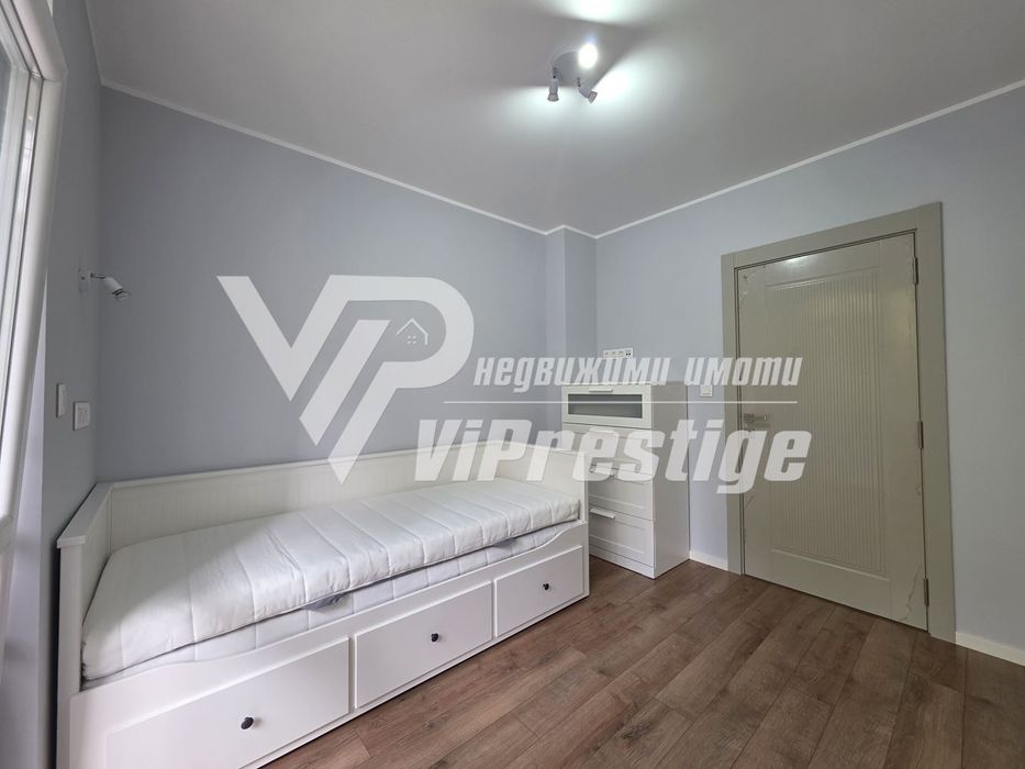 Продава се Тристаен апартамент в Пловдив, Христо Смирненски - 66 кв.м за 2697 €/кв.м - Снимка #9