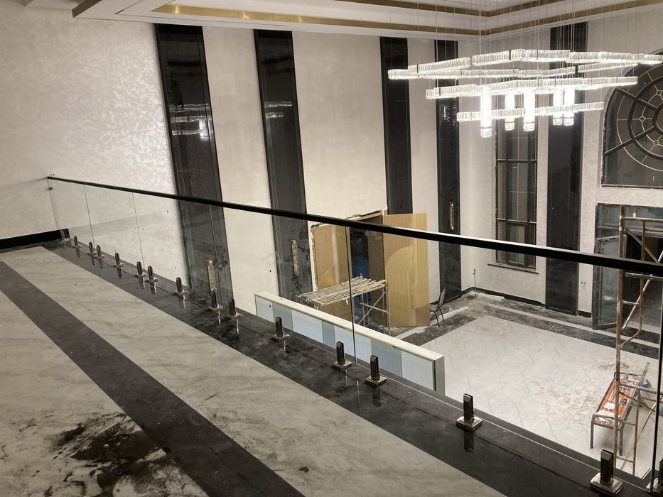 Стеклянные перила