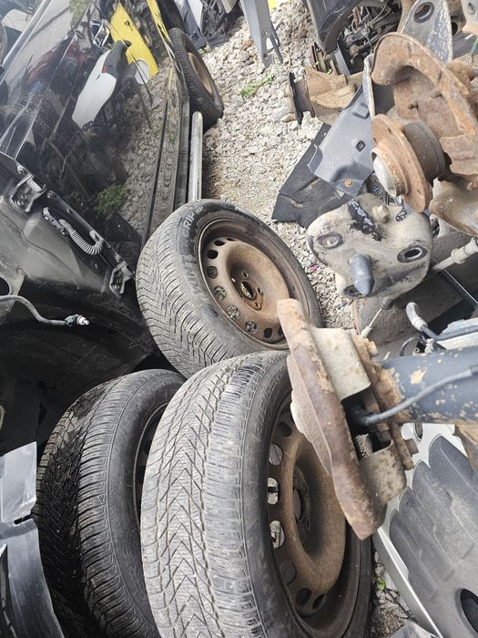 4 бр Джанти със зимни гуми 16