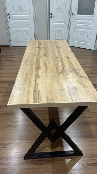 Стол письменный новый