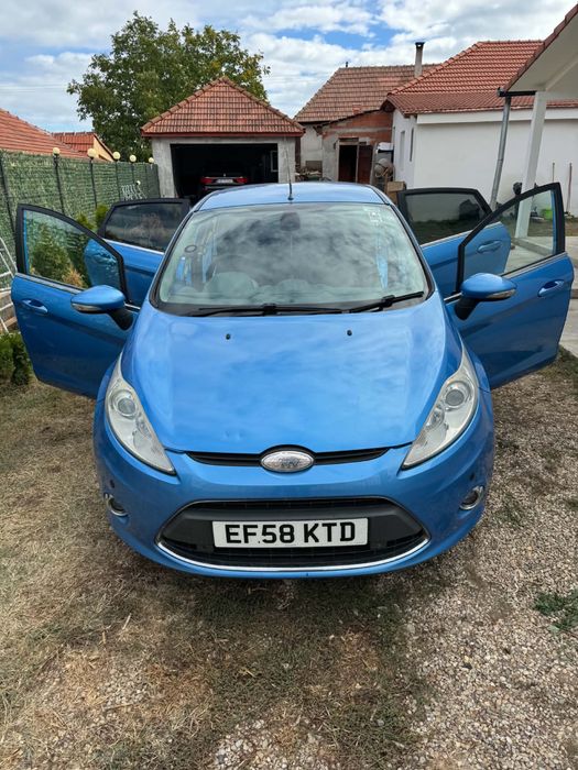 Ford Fiesta Titanium 2009 – 1.6 Benzină – Adus din Anglia pe roți