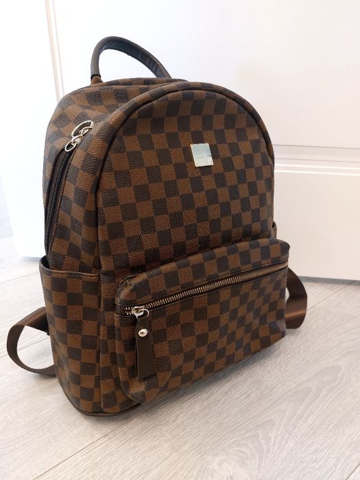 Продам школьный рюкзак