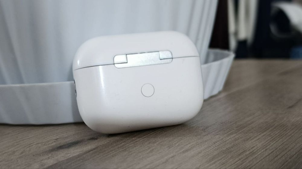Продаю AirPods (в отличном состоянии)